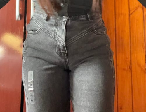 Customer photo review of Pantalón Cortes Black