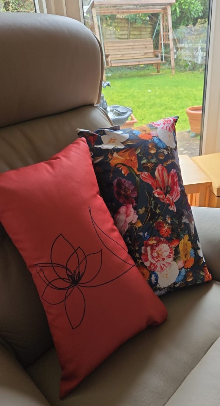 Customer photo review of Outdoor Garden Waterproof Rectangle Cushion - Flower
