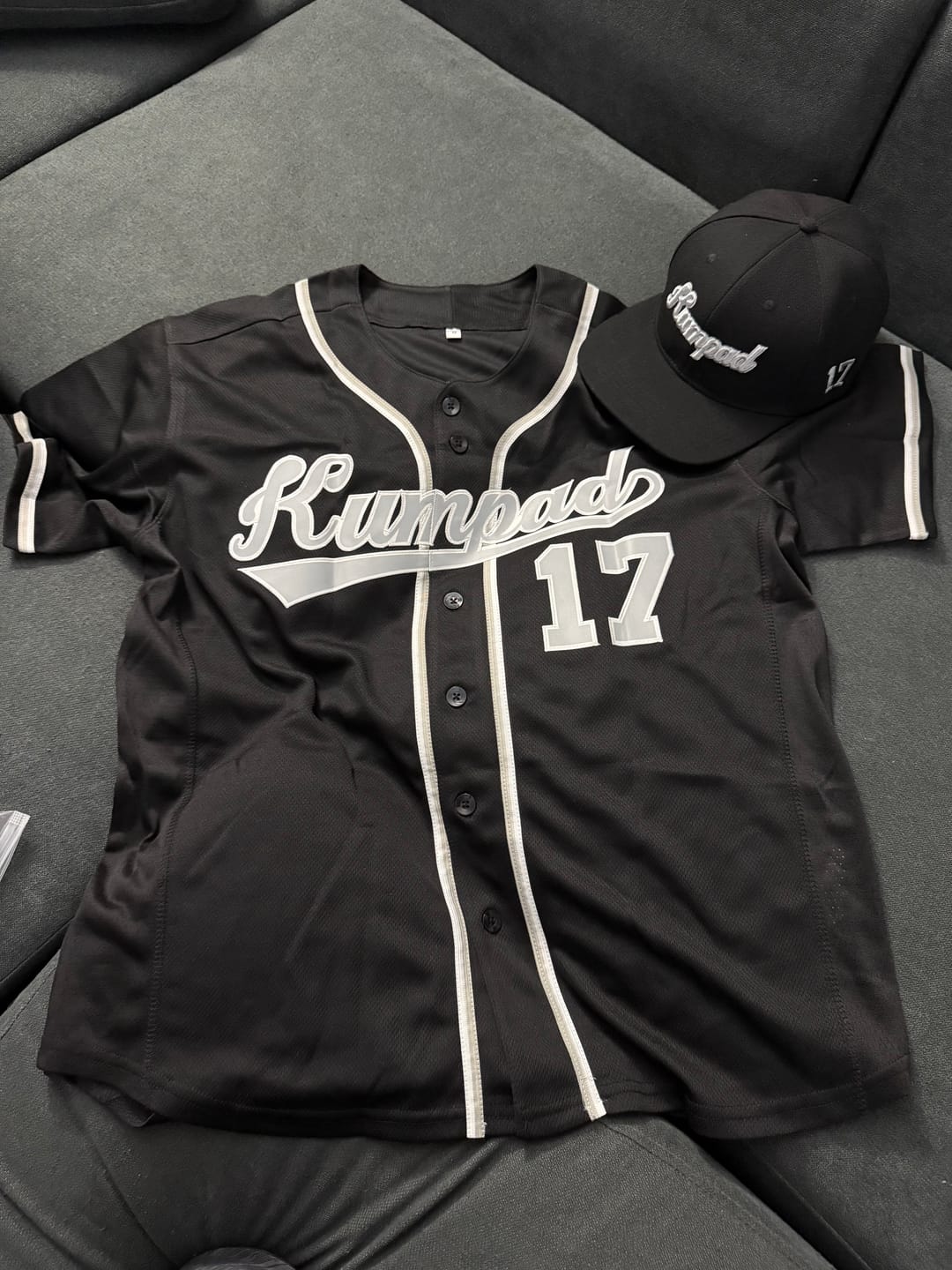 Customer photo review of Custom Baseball Jersey Stitched Personalized Baseball Sports Uniform For Men Women Boy