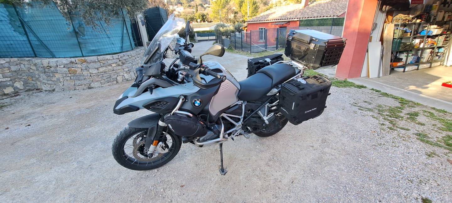 Customer photo review of MotoBags – Semi-Rigid Motorcycle Bags