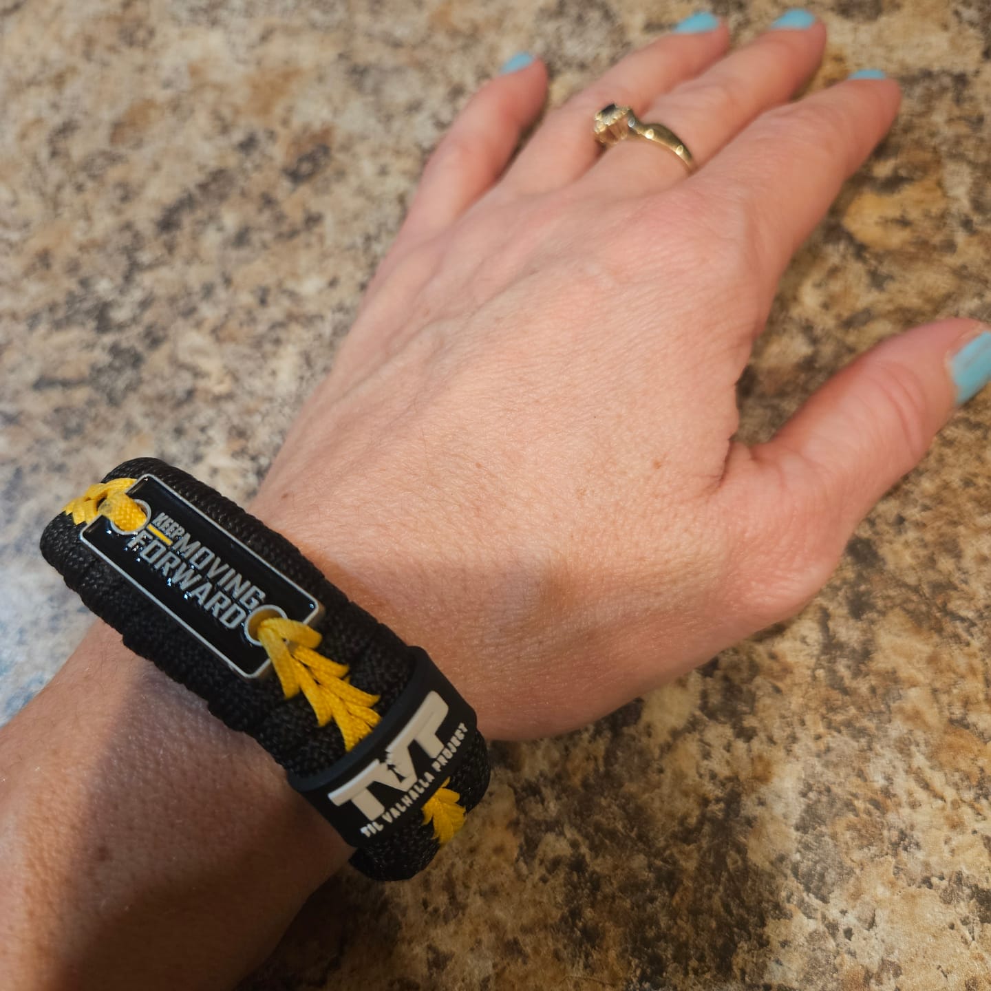Customer photo review of Keep Moving Forward - Paracord Bracelet