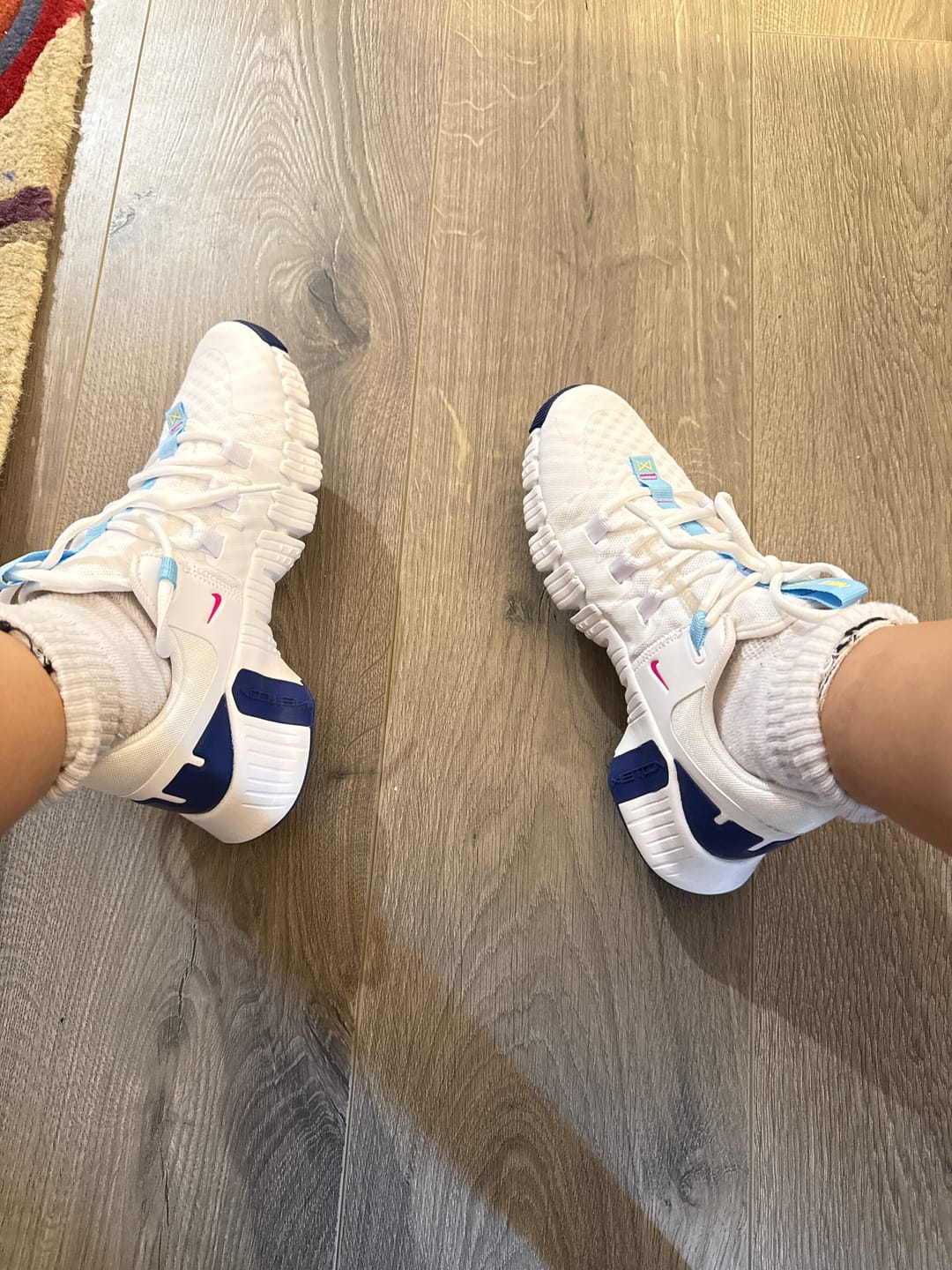 Customer photo review of Nike Metcon 5 White Aquarius Blue Women's