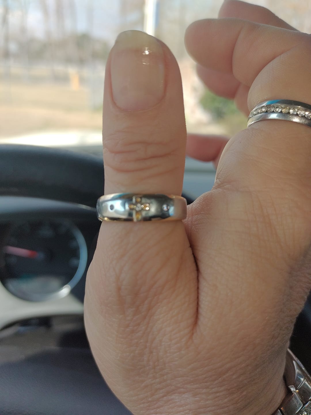 Customer photo review of FREE Today: Modern Style Two-tone Gold Cross Alloy Ring-With God All Things Are Possible