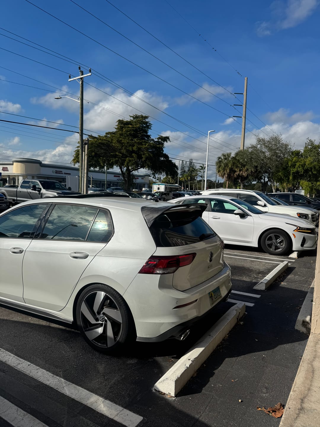 Customer photo review of Volkswagen Carbon Fiber Clubsport Style Rear Spoiler for Golf MK8