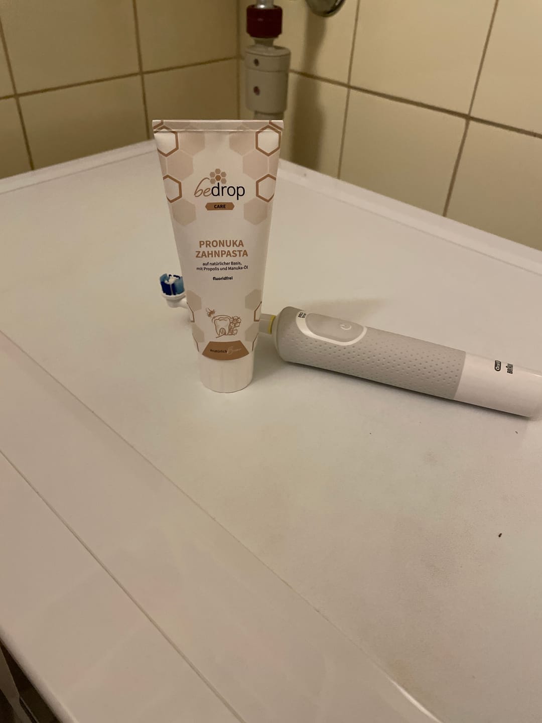 Customer photo review of Pronuka Zahnpasta mit Propolis und Manuka-Öl