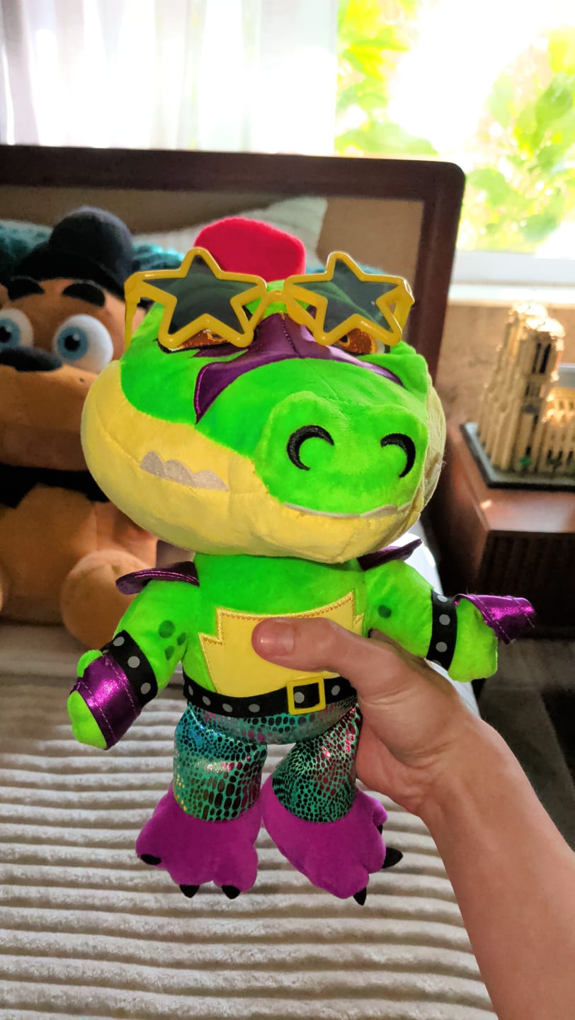 Customer photo review of Five Nights at Freddy's - Montgomery Gator Collector's Plush