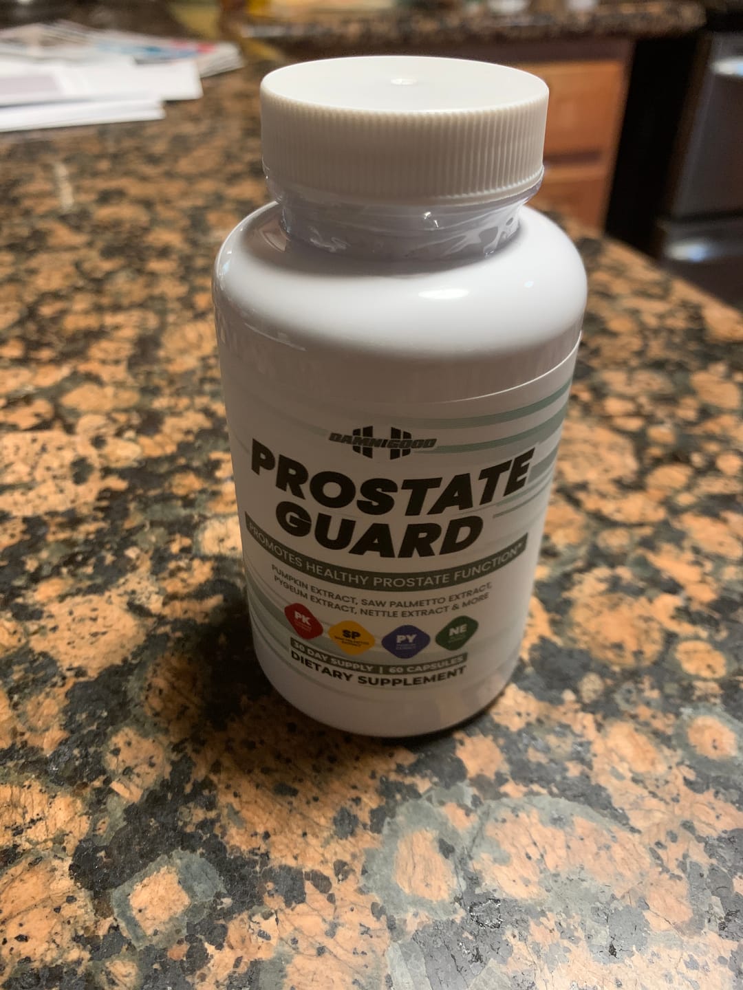 Customer photo review of Damn Good Prostate Guard – Full-Spectrum Prostate Support Formula