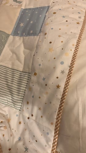 Customer's close-up of the Gingham Polycotton Bias Binding Tape used to edge a patchwork quilt.