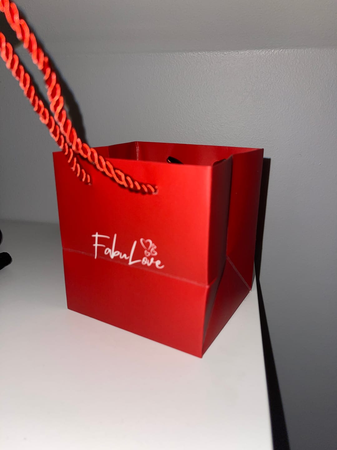 Customer photo review of Rotating Eternal Rose Gift Box