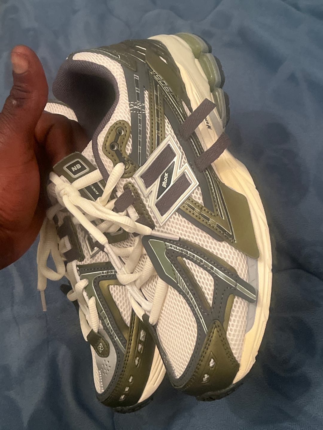 Customer photo review of 1906A New Balance Green 2025 (Lacets Offerts)