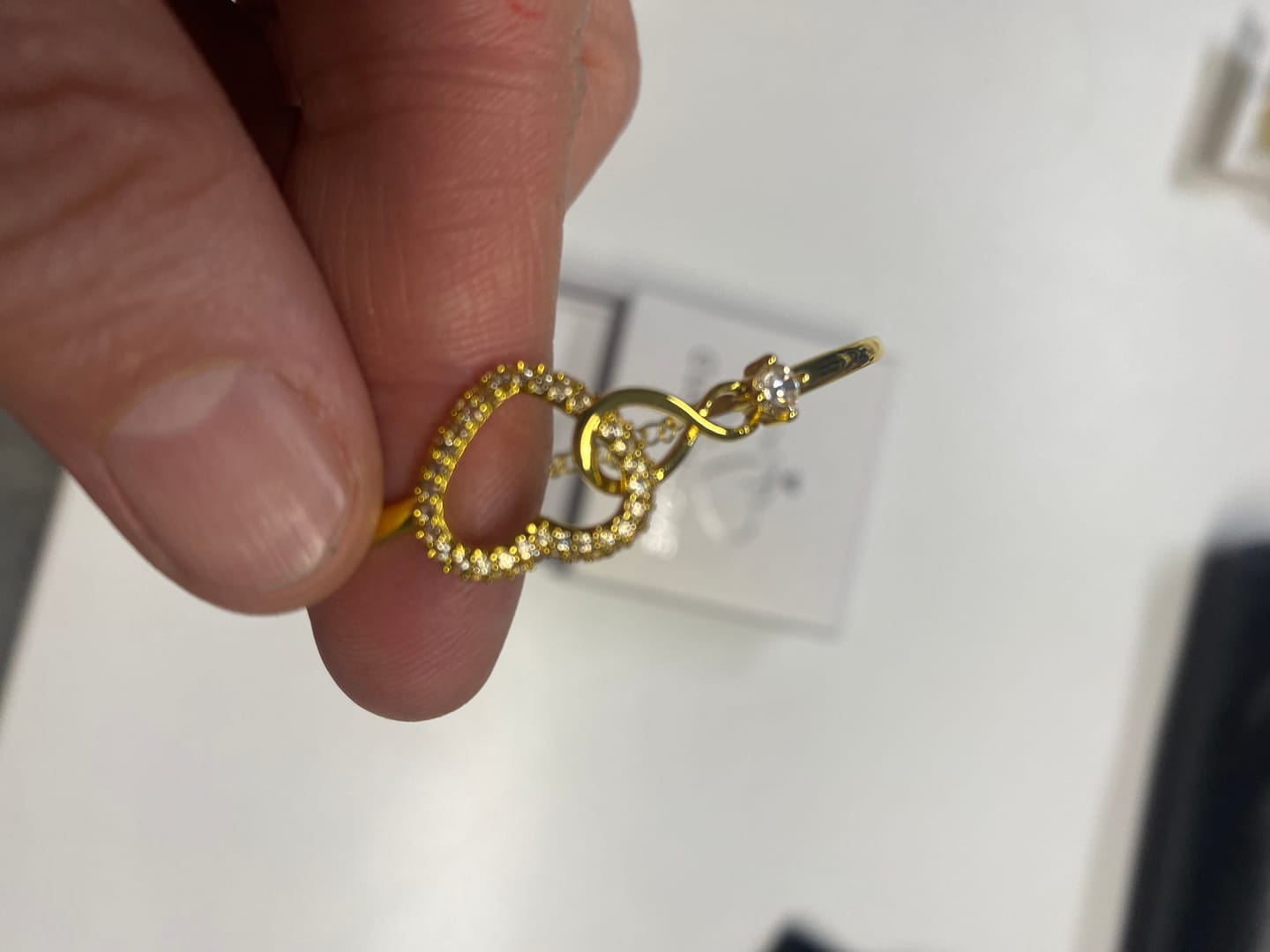 Customer photo review of An Meine Tochter - Unendlichkeit Herz Armband – Für Immer Verbunden