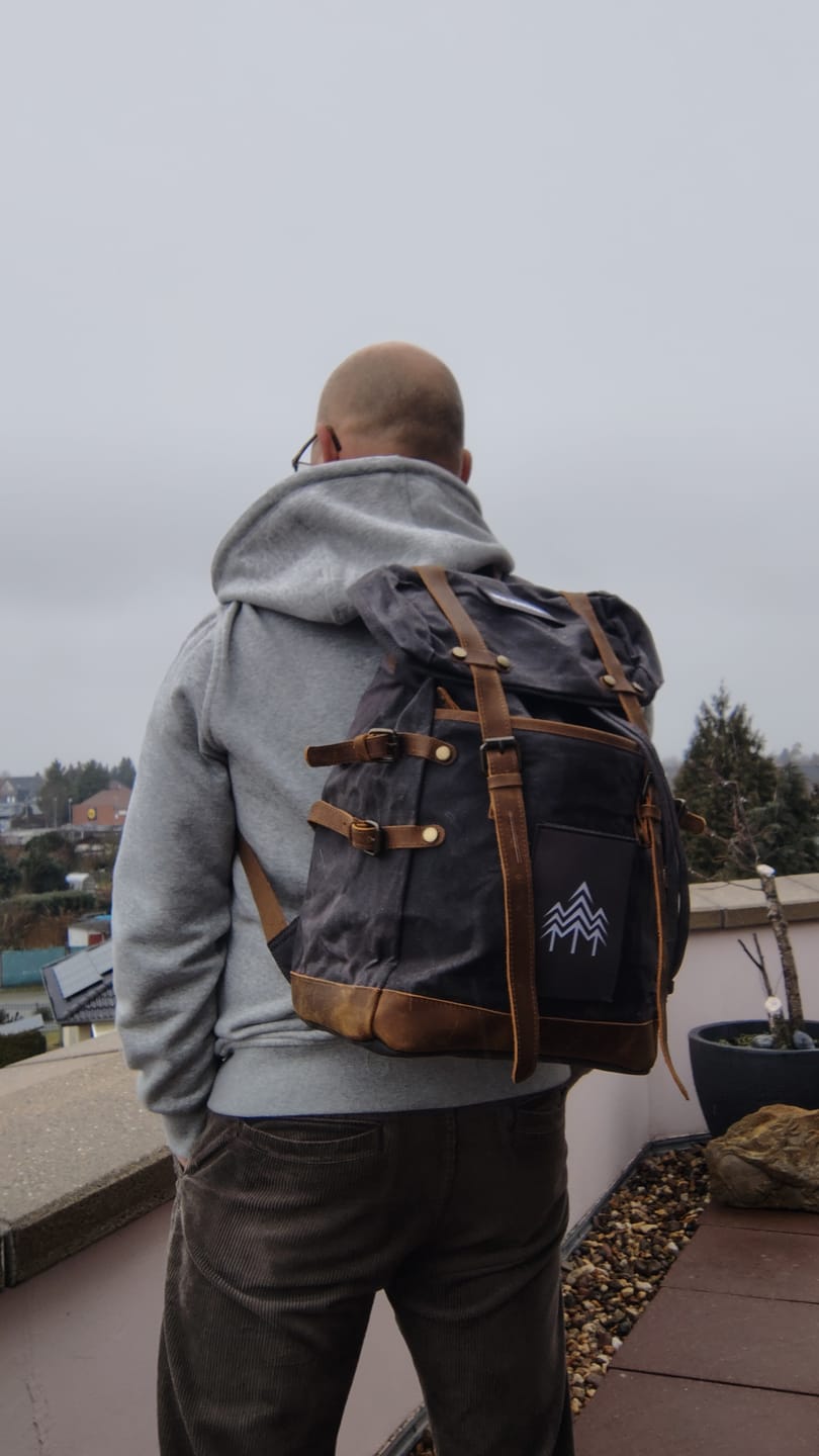 Customer photo review of Rucksack mit Patch (🌲)