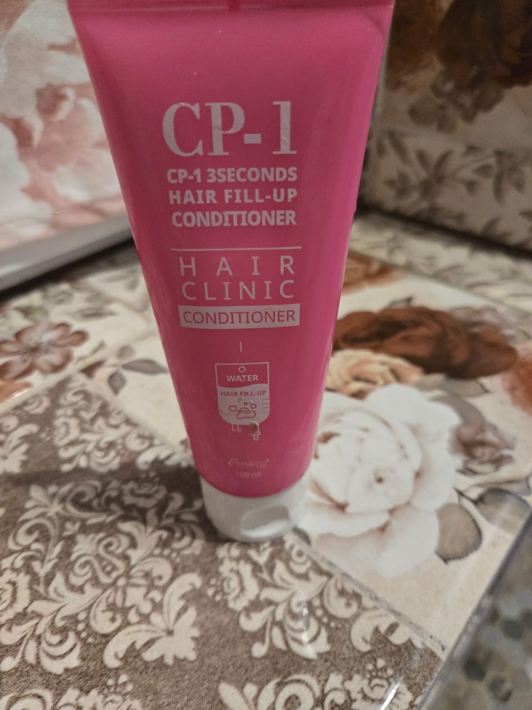 Customer photo review of Atjaunojošs kondicionieris ideāli gludiem matiem CP-1 3 Seconds Hair Fill-Up Conditioner