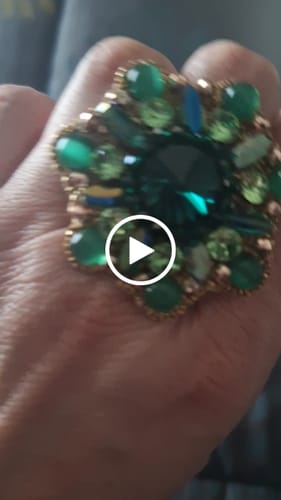 Customer video review of Anello Liz
