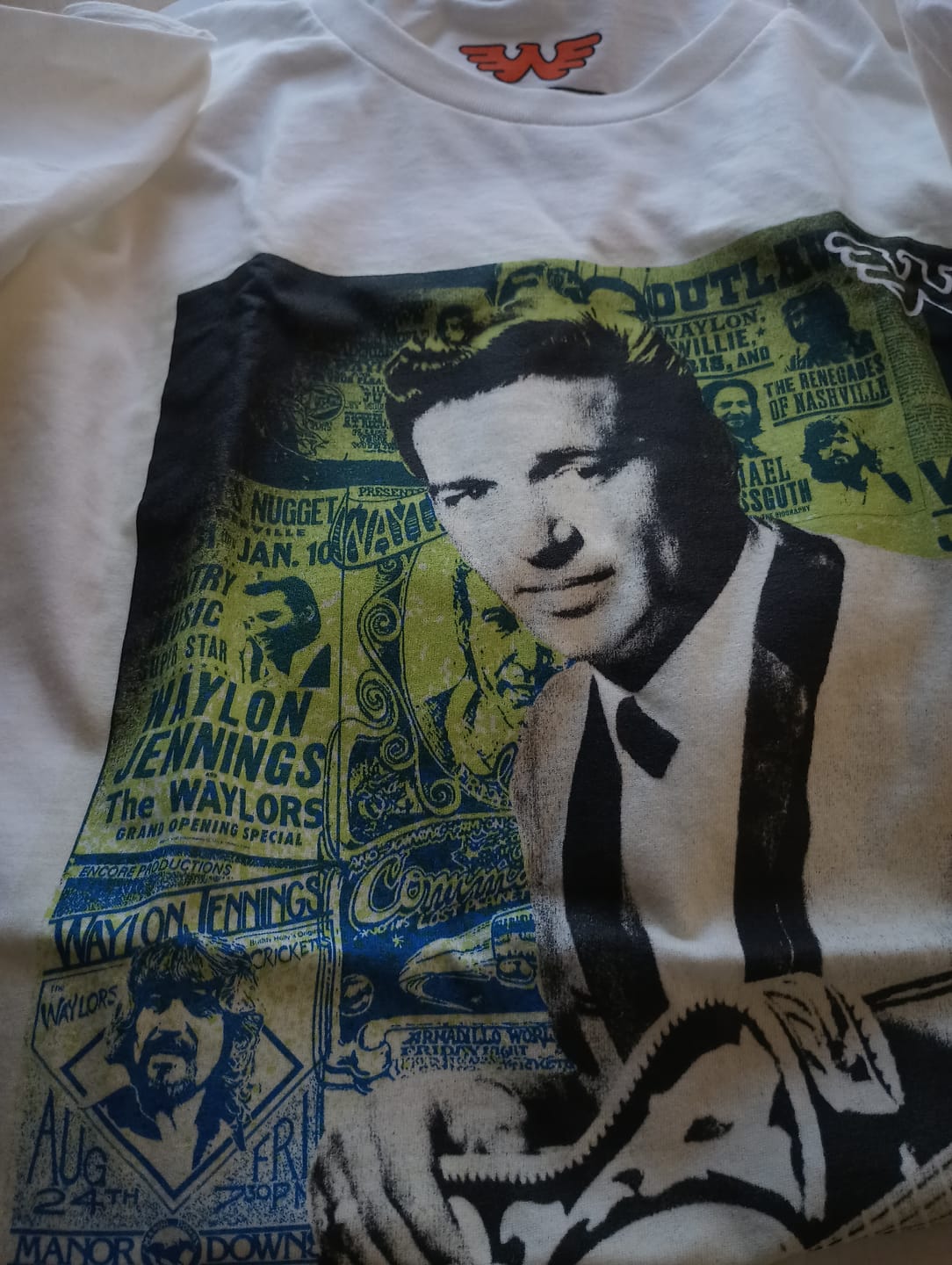 Customer photo review of Waylon Jennings Fan Club Subscription Tee Shirt Box