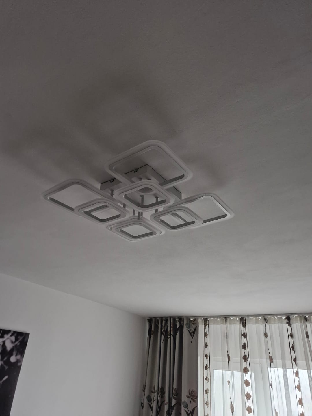 Customer photo review of Lustra LED 4+4 SQUARE GIGANT Echivalent 1000W Telecomanda