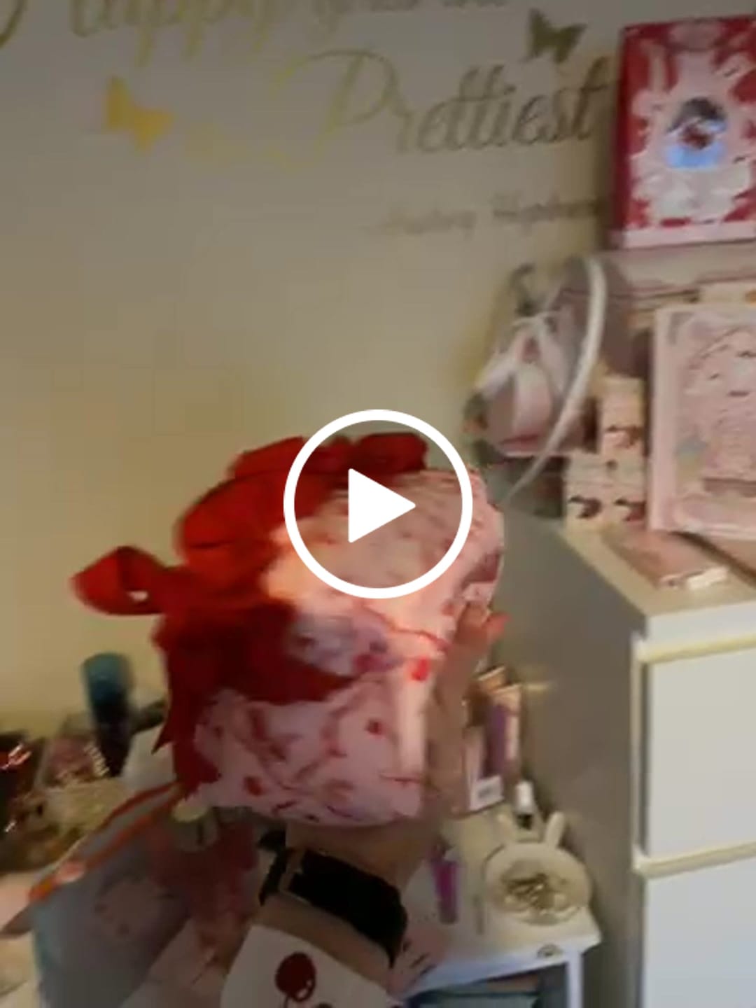 Asiakasvideo-arvostelu P.Louise Bow Makeup Kit & Bag