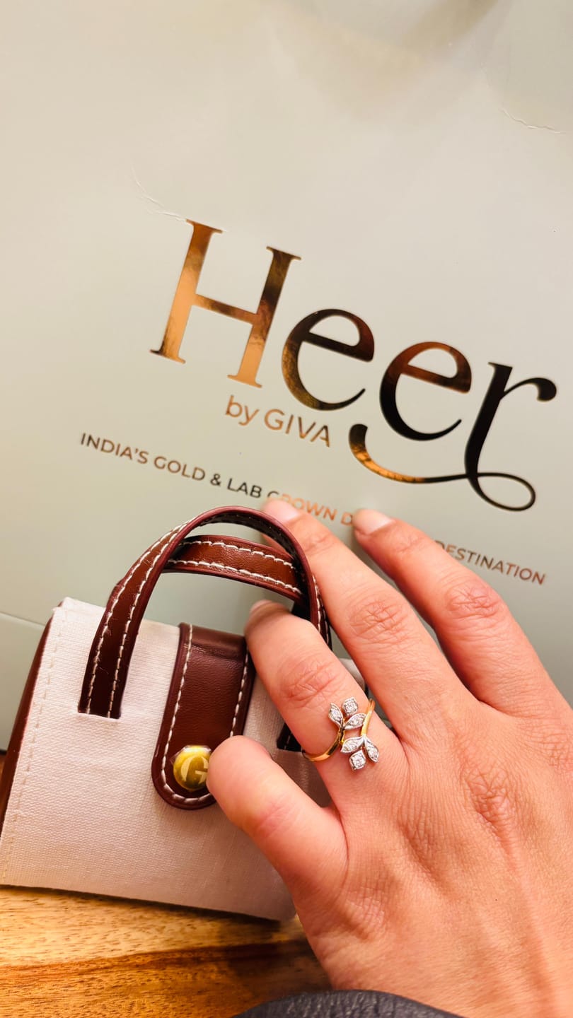 Customer photo review of Twist Cross Cage Ring