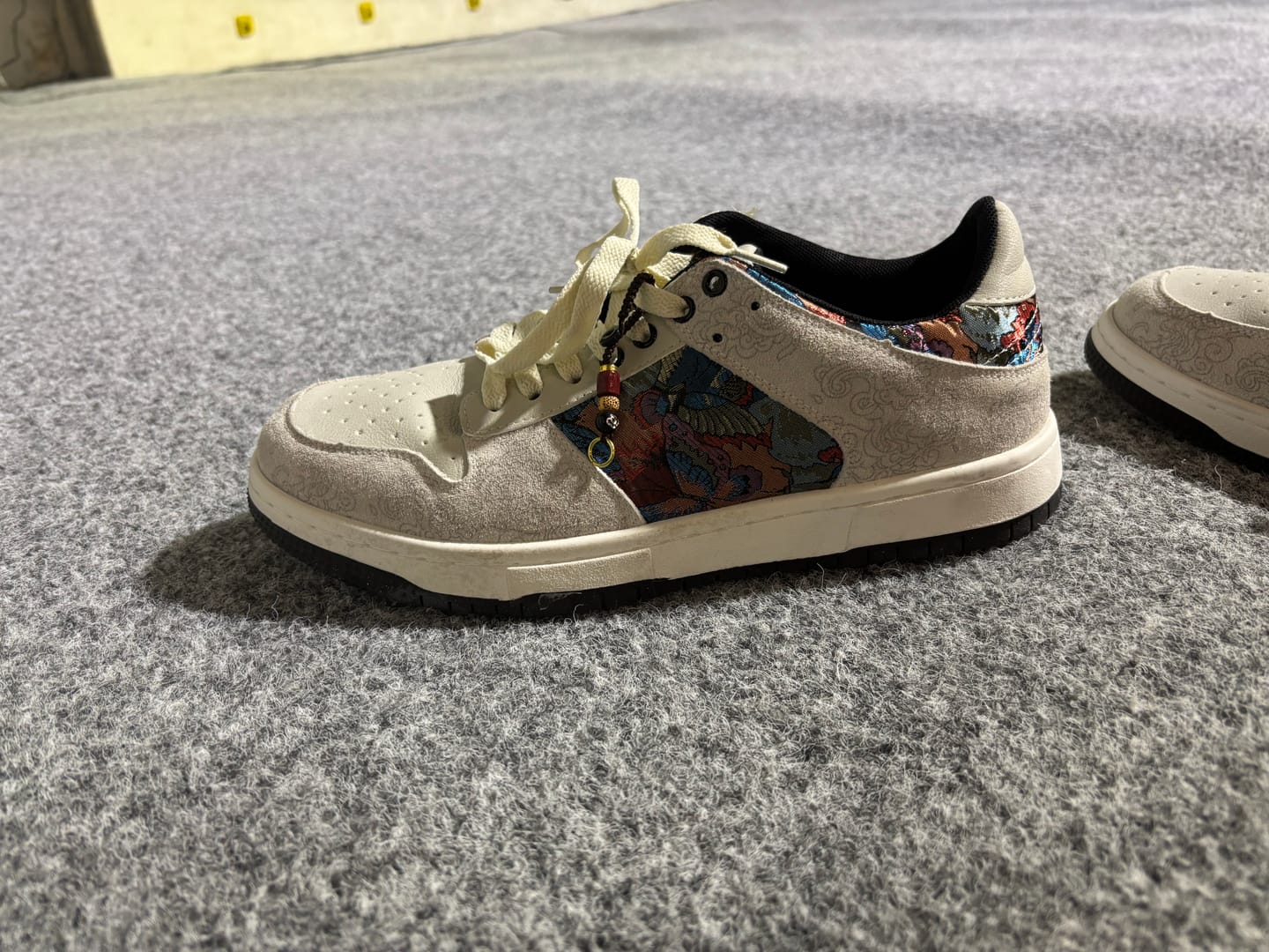 Customer photo review of Dunhuang Mythos Sneakers