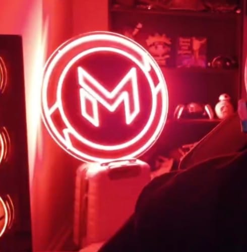 Customer photo review of M - Premium Neon Artwork