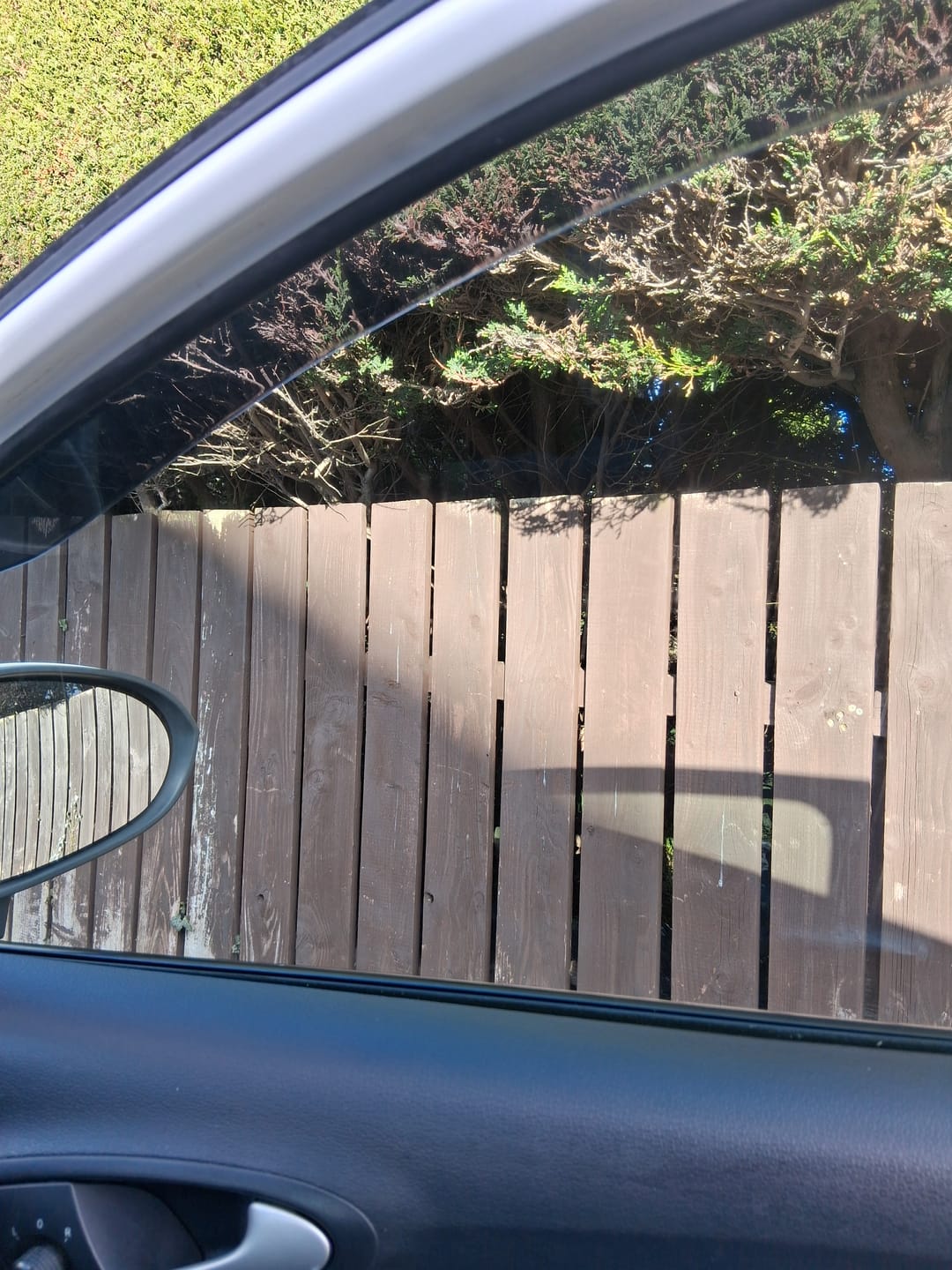 Customer photo review of Clarity X - Window Cleaner & Panel Wipe