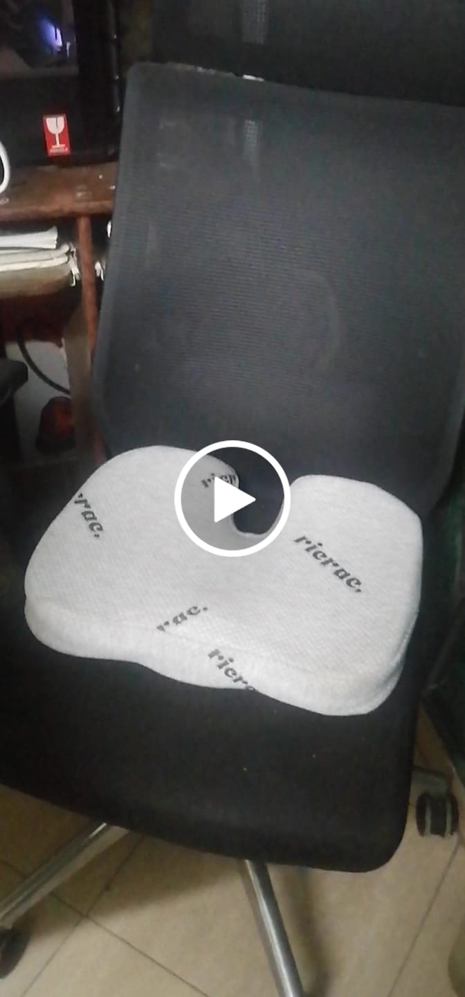 Customer video review of Rall- Portable Tailbone Cushion