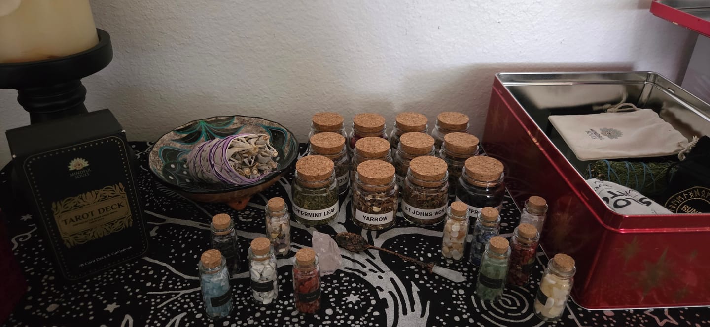 Customer photo review of Witchcraft Starter Kit + FREE Tarot Card Deck