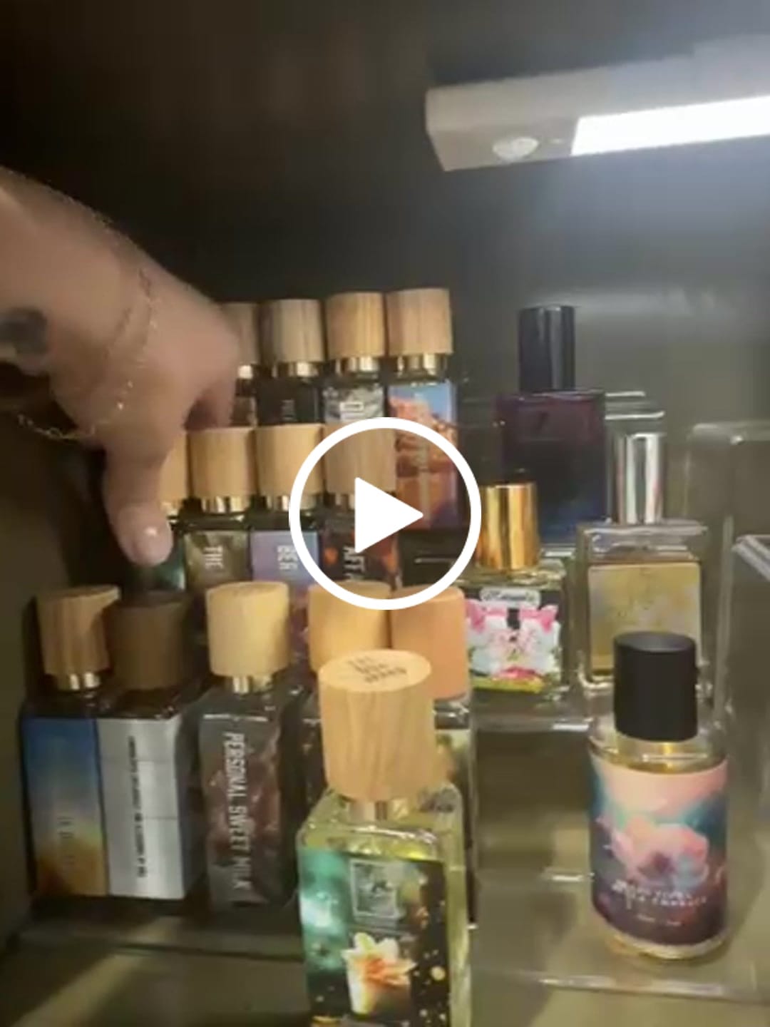 Customer video review of Delightful Dust Of White Milk
