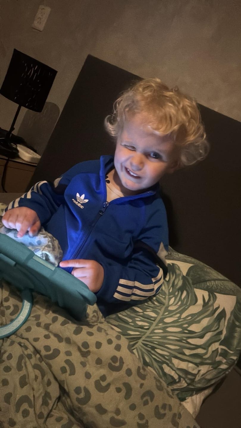 Customer photo review of DEPLAY Kids Tablet SMART 5 | Beste Kindertablet | Blauw of Roze