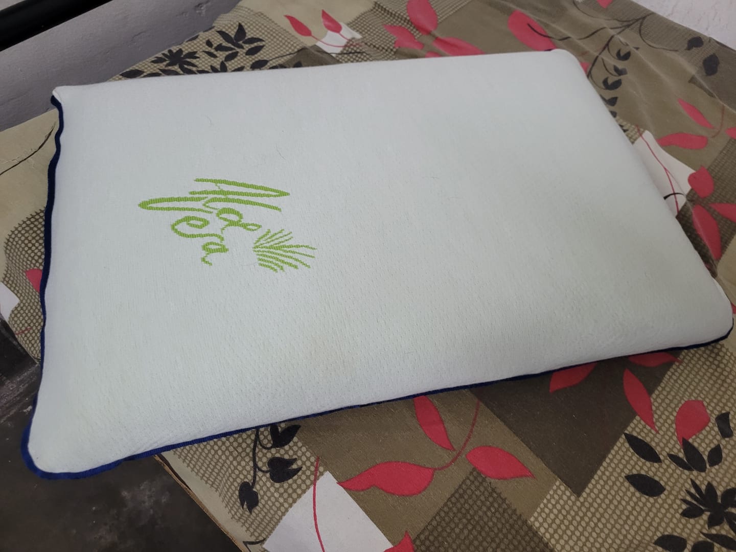 Customer photo review of Flo Adjustable Pillow (Memory Foam)