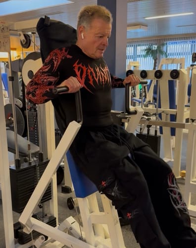 Customer photo review of Void Tech™ Infernal longsleeve Compression [RUBY]
