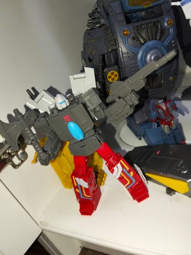 Customer photo review of Dr.wu & Mechanic Toys MS-37 MS37 Giant Axe Broadside (Original Color) 13cm / 5"