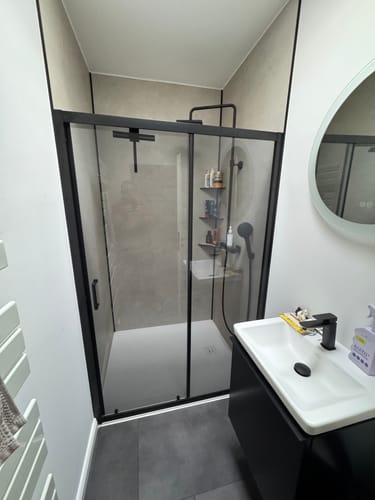 Customer photo review of SONNI Duschkabine Duschschiebetür Matt-Schwarz + Grauglas, Verschiedene Größen 100/110/120 cm, ESG Getöntes Glas Dusche Nischentür, Glasschiebetür