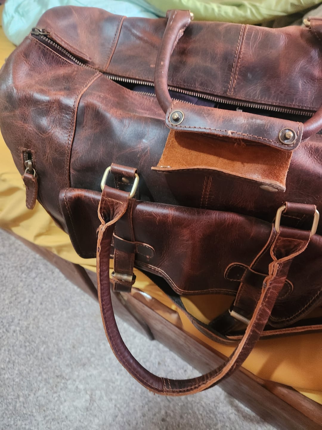 Customer photo review of Sinclair Buffalo Duffle with Shoe Compartment