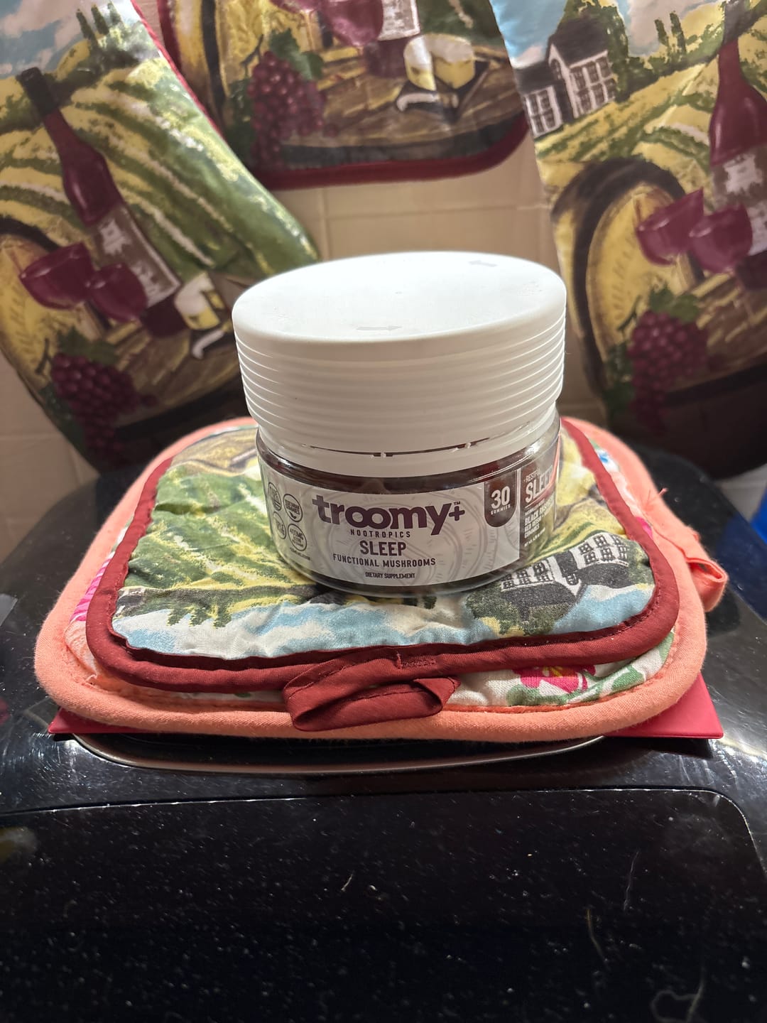 Customer photo review of Sleep: Reishi + Melatonin Gummies