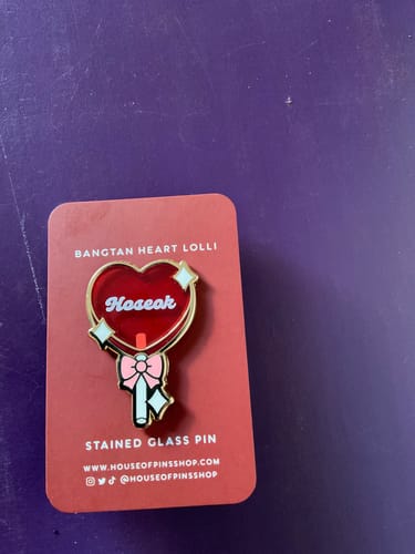 Customer photo review of Bias Heart Lollipop Transparent Pins