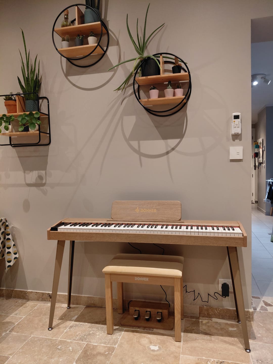 Customer photo review of Donner DDP-60 Semi-lesté Piano Numérique