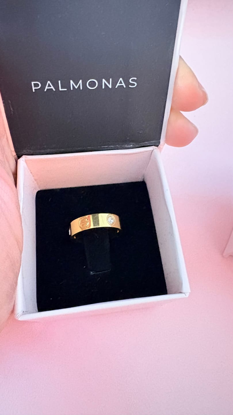Customer photo review of Halo Crest Shine Ring
