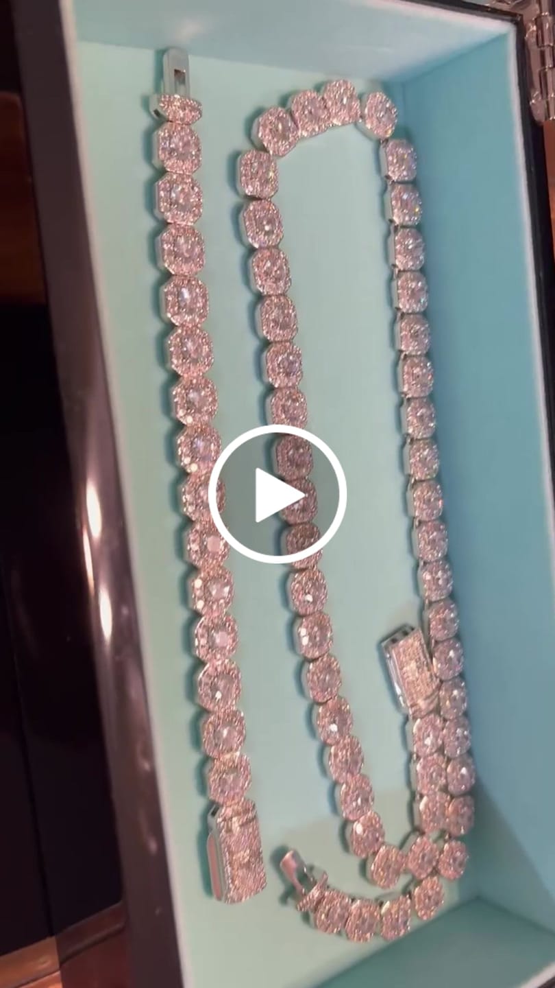 Customer video review of 10mm Moissanite Clustered Tennis Bracelet - 925 Silver - D Colour - VVS1