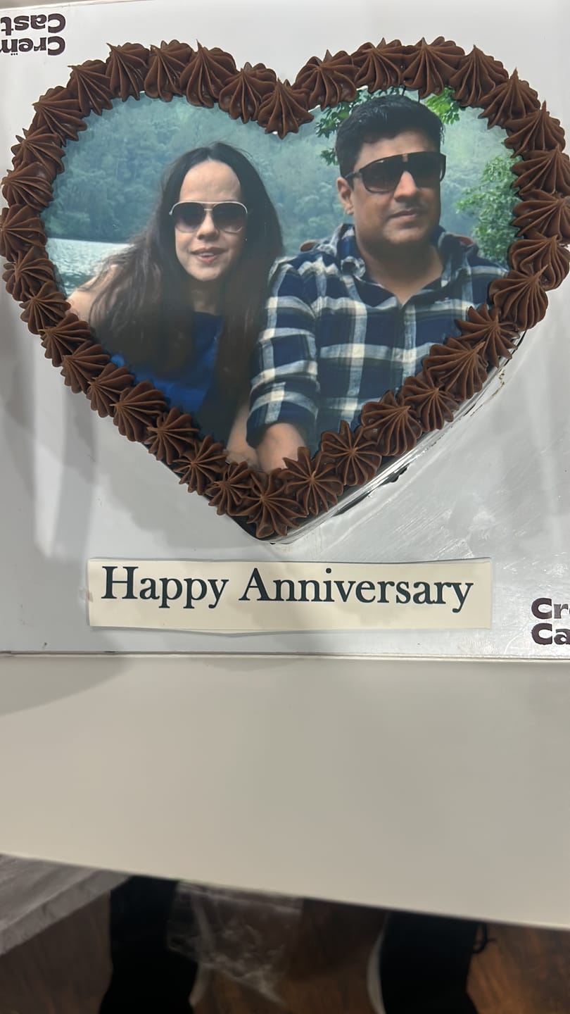 Customer photo review of Heart Shaped Anniversary Photo Cake