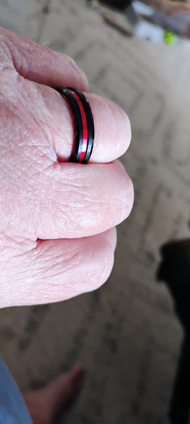 Customer photo review of 6mm - Black & Red Brush Matte Finish Tungsten Carbide Ring Beveled Edge Red Inlay Wedding Band