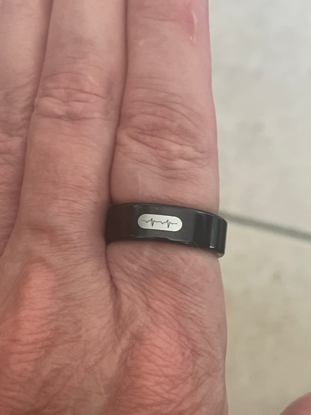 Customer photo review of FITAOS R08 Blood Glucose ECG/EKG Blood Pressure Monitoring AI Health Analysis Smart Ring