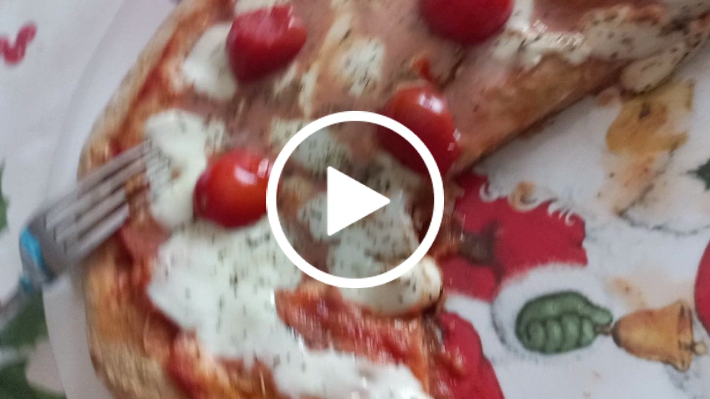 Customer video review of Base Pizza proteica