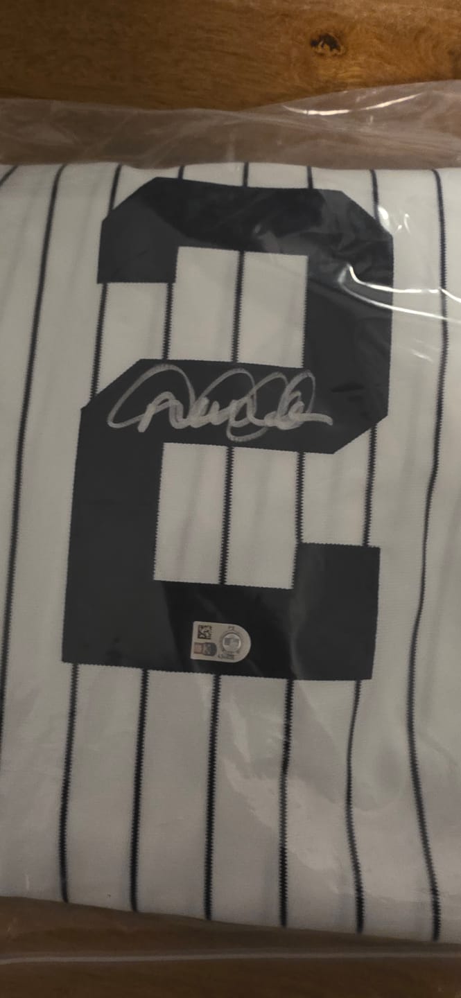 Customer photo review of Derek Jeter Autograph Signing