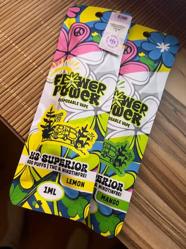 Customer photo review of 🍋Flower Power Vape Lemon Superior Blend