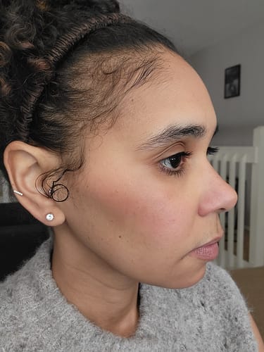 Customer photo review of Espresso Comfort Curve™ Silk Headband