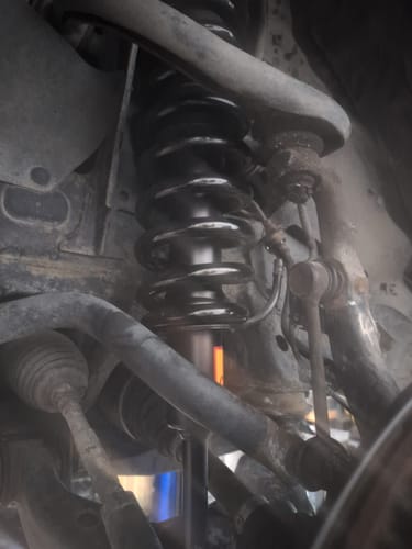 Customer photo review of 2003-2011 Toyota 4Runner 4-Wheel Air Suspension Conversion/Delete Kit (TR14F)