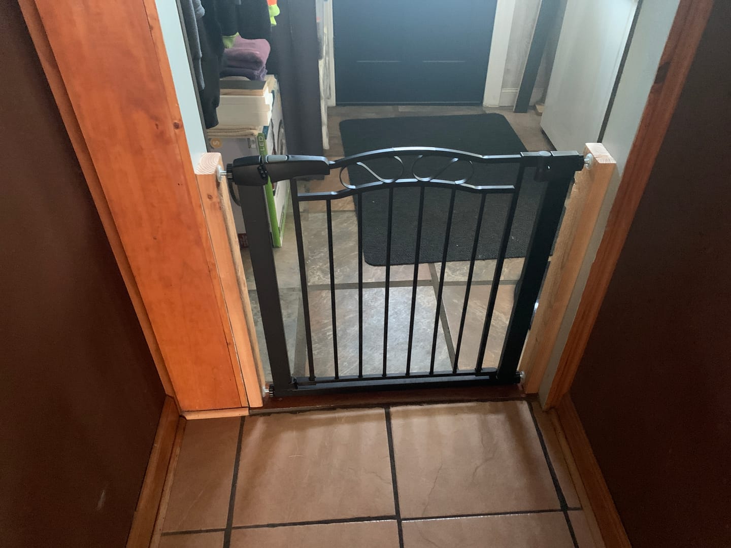 Customer photo review of FairyBaby Arch-Shaped Walk Through Baby Gate With 23.5" Extra Wide Walk Through Door