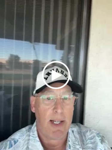 Customer video review of ‘SERVANT’ Premium SnapBack - Cream/Black