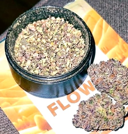 Customer photo review of Glitter Bomb